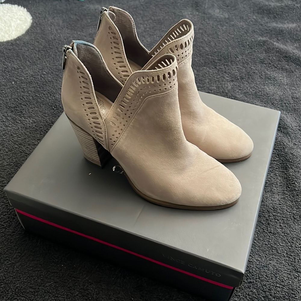 Vince Camuto Fileana Split Shaft Bootie